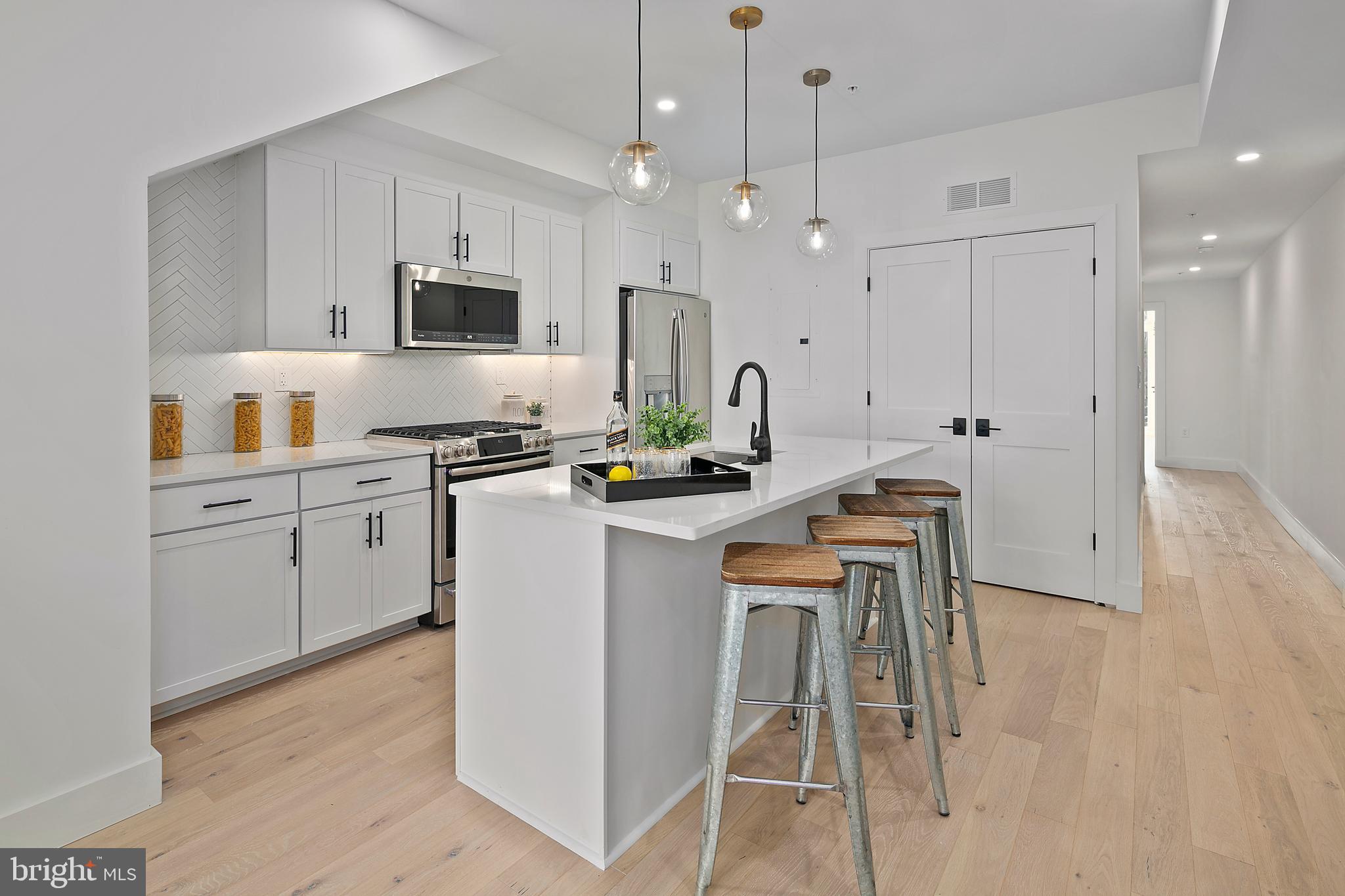 1505 K Street Southeast, Unit 2 Washington, DC 20003 - Photo 19 of 43