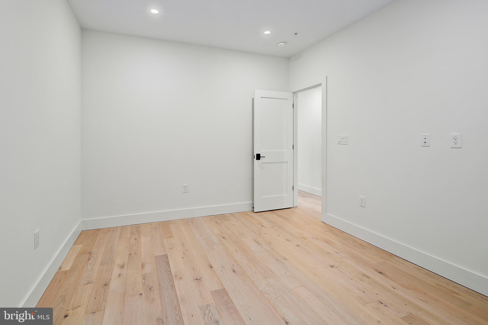 1505 K Street Southeast, Unit 2 Washington, DC 20003 - Photo 30 of 43