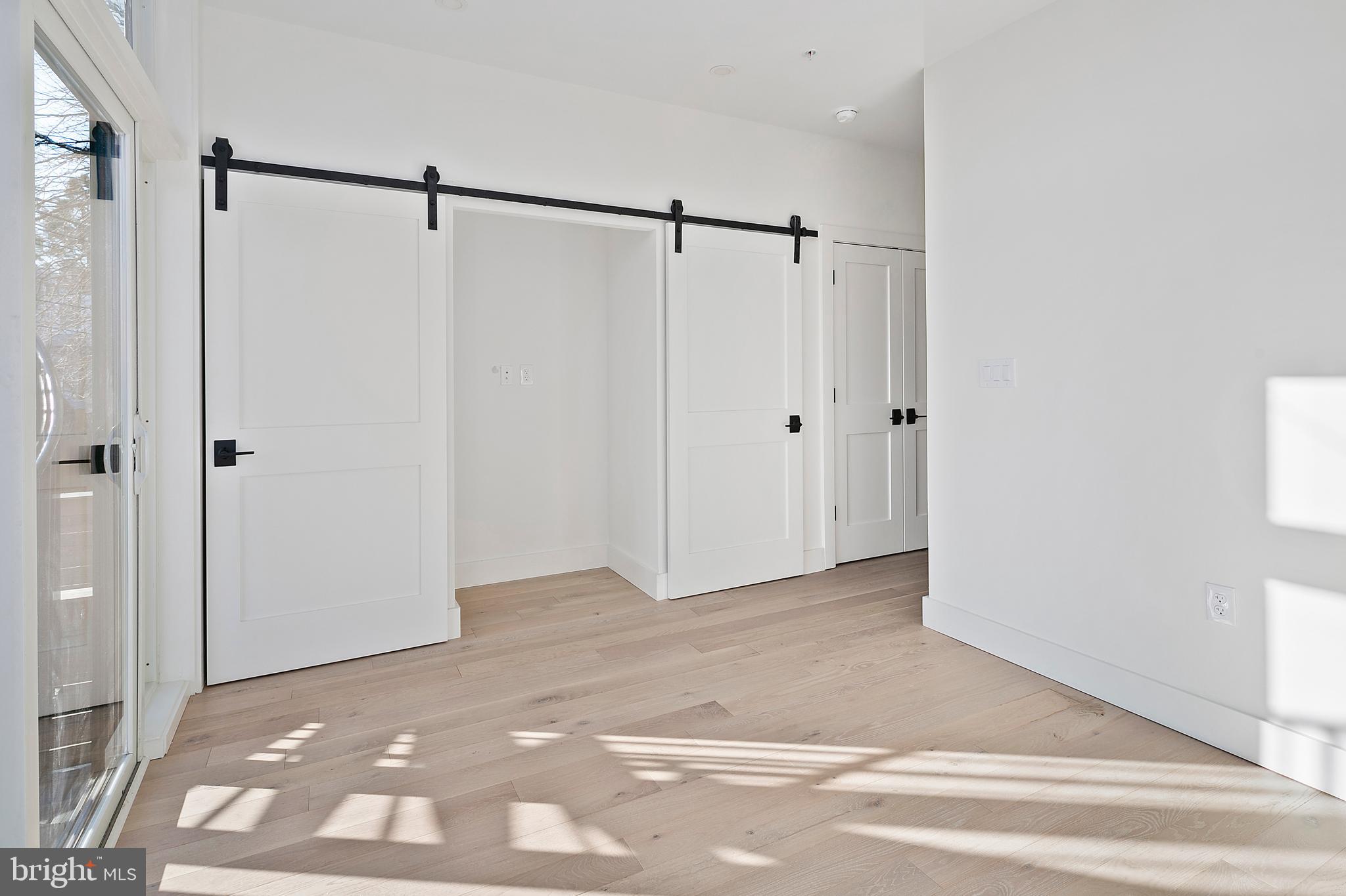 1505 K Street Southeast, Unit 2 Washington, DC 20003 - Photo 37 of 43