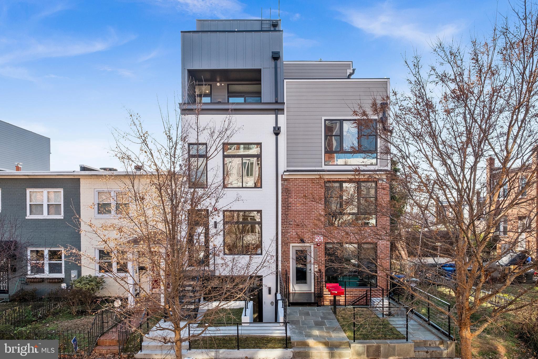 1505 K Street Southeast, Unit 2 Washington, DC 20003 - Photo 6 of 43