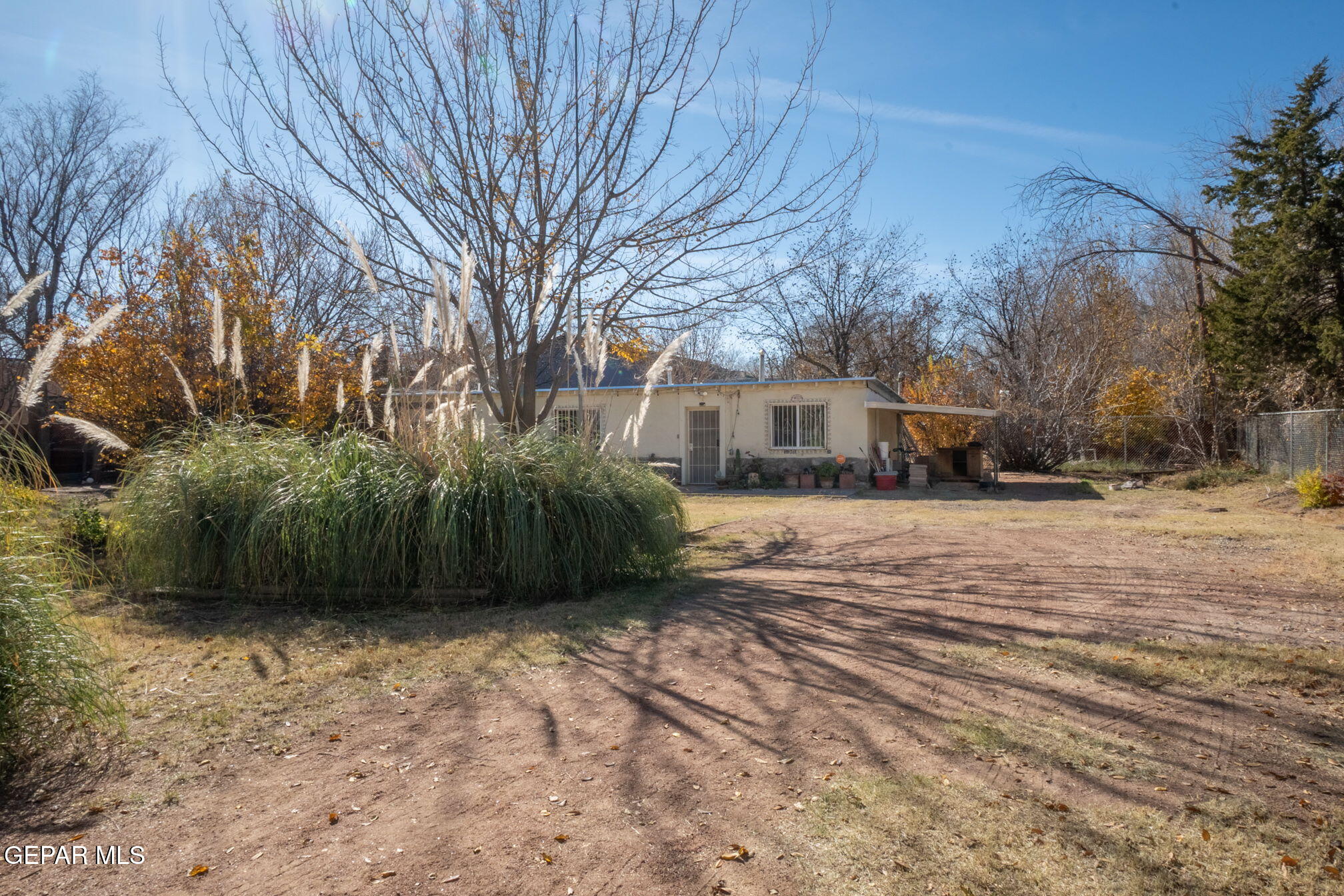 4112 Roxbury Drive El Paso, TX 79922 - Photo 3 of 18 Front View