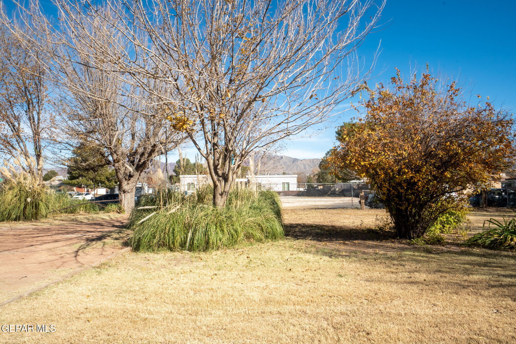 4112 Roxbury Drive El Paso, TX 79922 - Photo 4 of 18 Front View 4