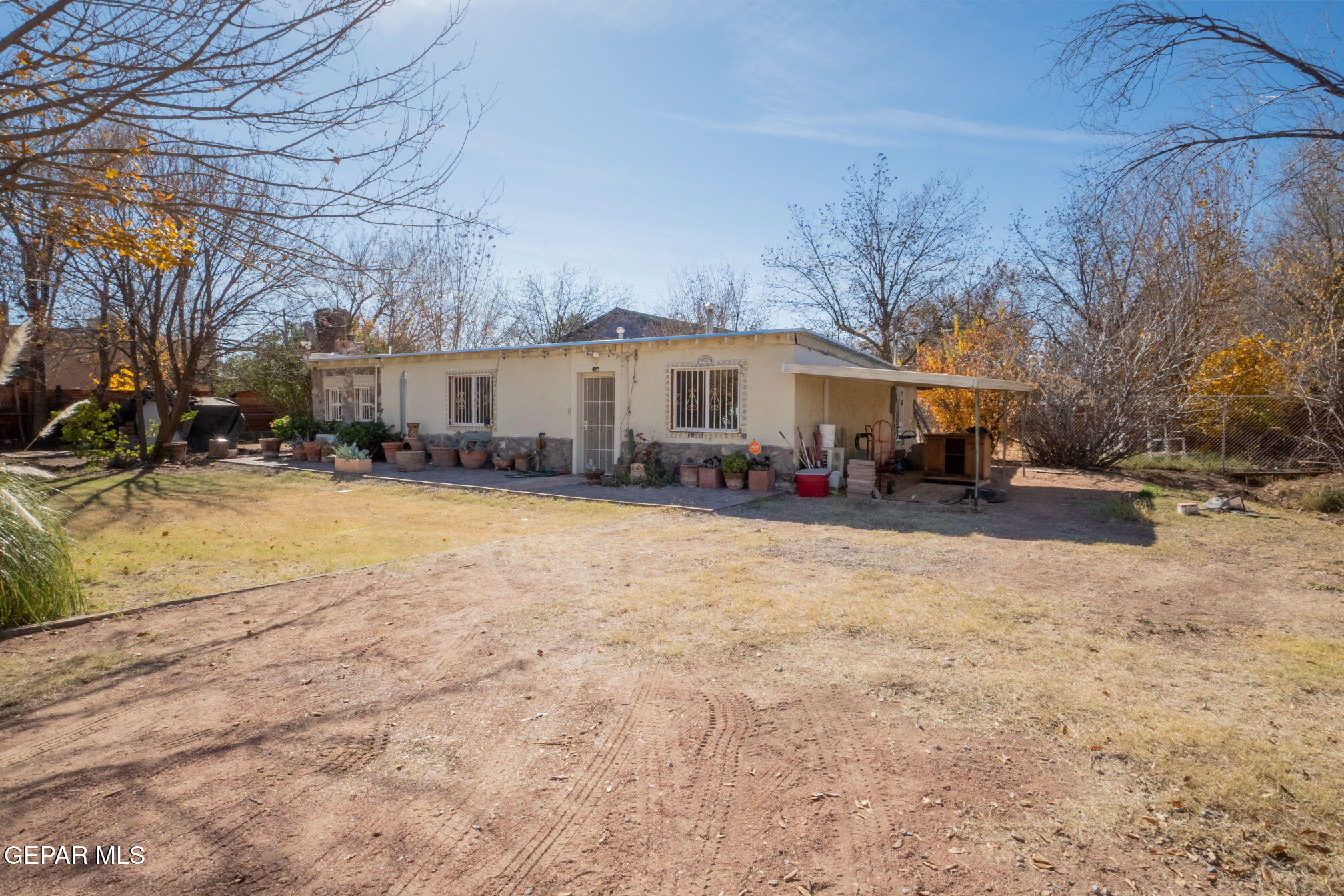 4112 Roxbury Drive El Paso, TX 79922 - Photo 5 of 18 Home Exterior