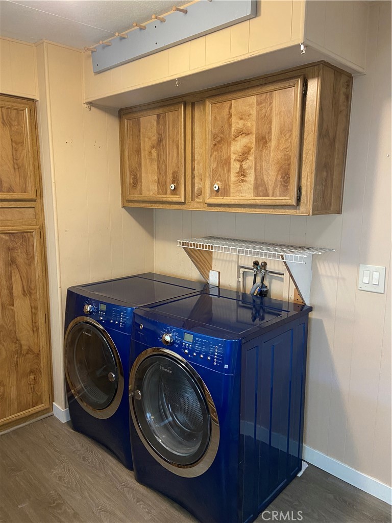 193 Rancho Adolfo Drive Camarillo, CA 93012 - Photo 26 of 43 a utility room with dryer and washer