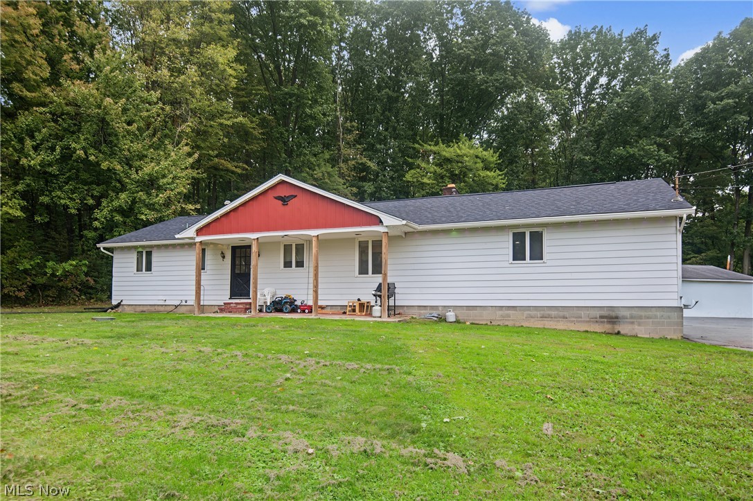 1301 Collar Price Road Hubbard, OH 44425 - Photo 2 of 25 Gallery Image 2