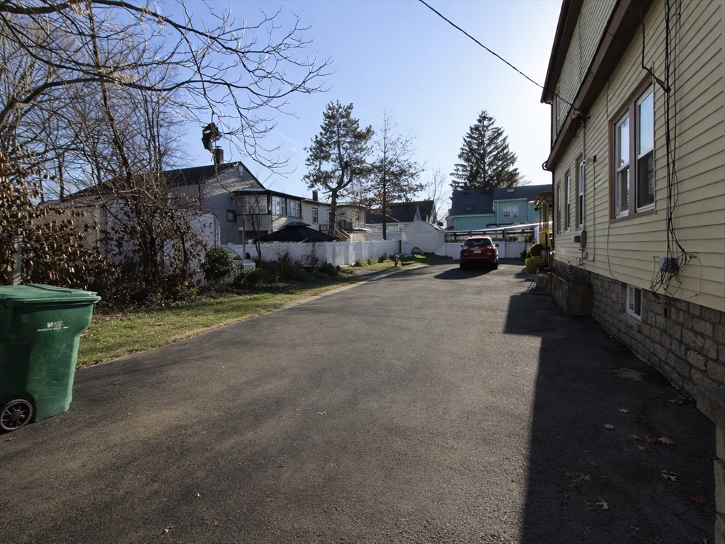 162 Chatham Street Lynn, MA 01902 - Photo 5 of 26