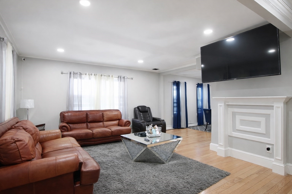 162 Chatham Street Lynn, MA 01902 - Photo 9 of 26