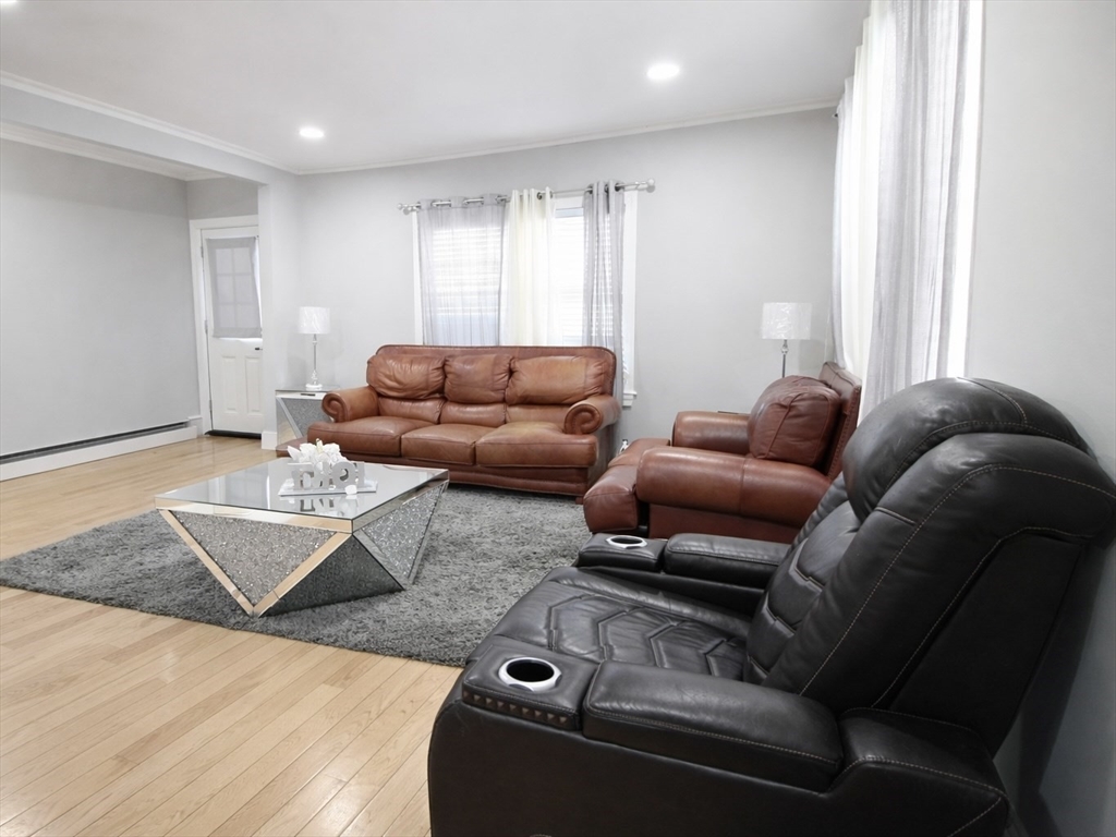 162 Chatham Street Lynn, MA 01902 - Photo 10 of 26