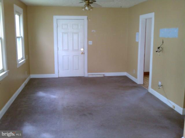 33 Terrace Road Essex, MD 21221 - Photo 11 of 14 Interior (General)