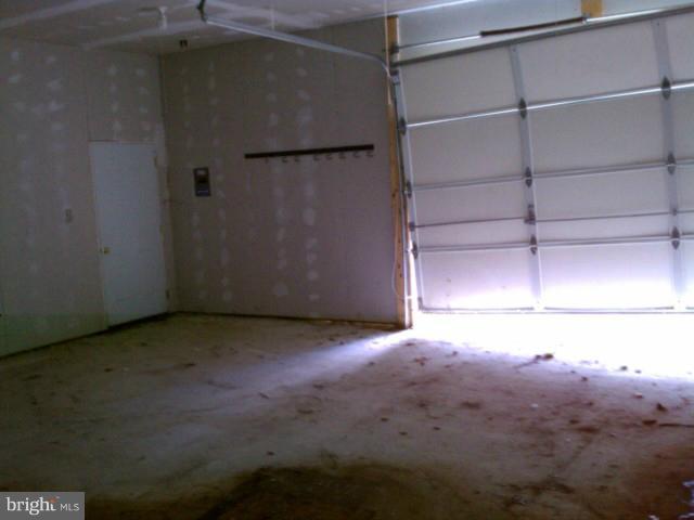 33 Terrace Road Essex, MD 21221 - Photo 4 of 14 Interior (General)