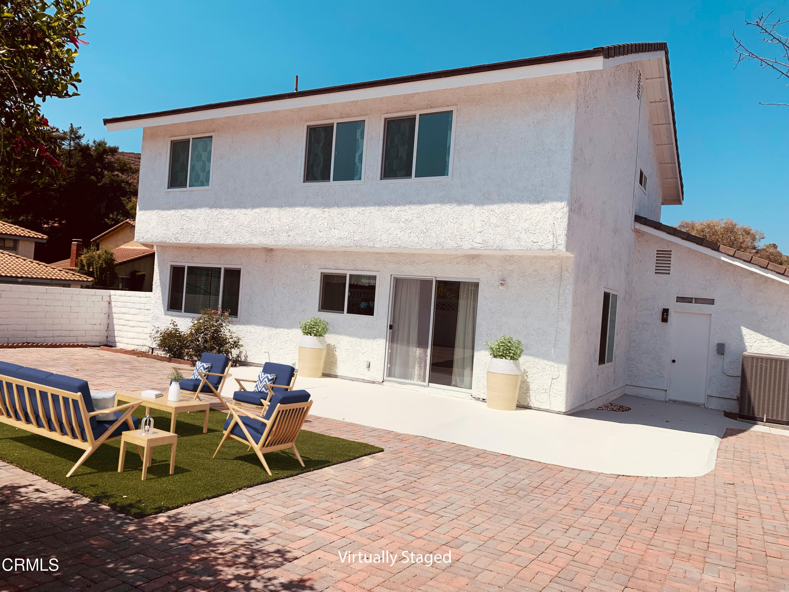 3470 Chief Circle Thousand Oaks, CA 91360 - Photo 23 of 26 a view of a dinning table and chairs in the patio