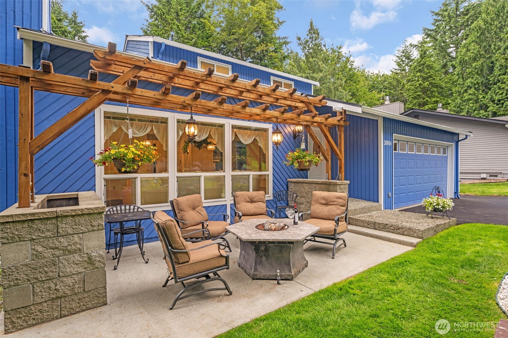 20814 28th Avenue Southeast Bothell, WA 98021 - Photo 3 of 34