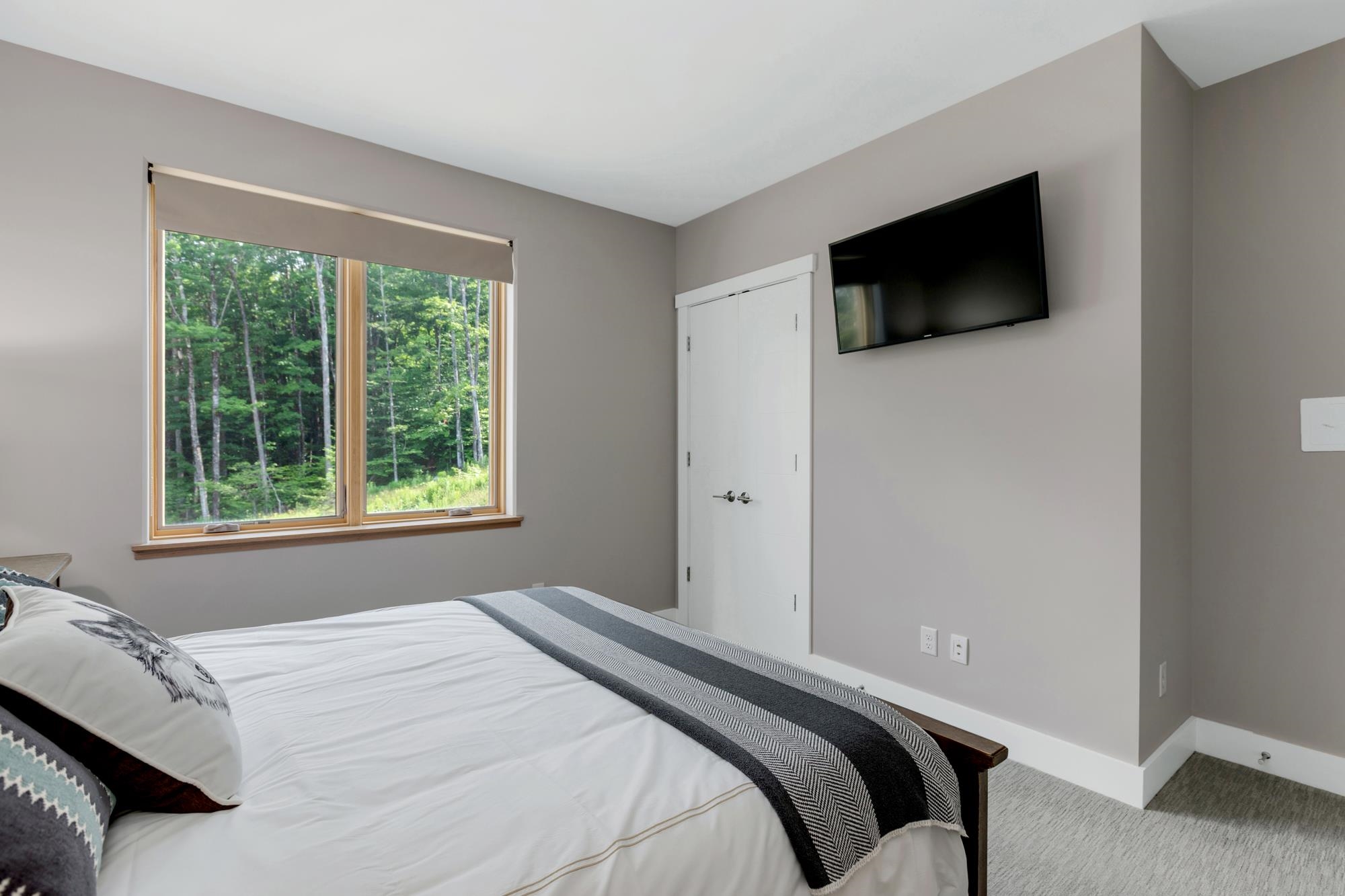 144 Lodge Road, Unit #1 Ludlow, VT 05149 - Photo 20 of 57