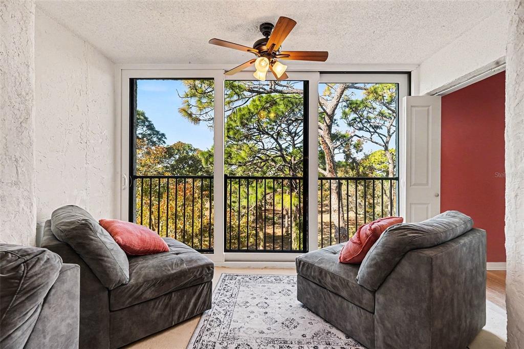 303 Tarpon Point Tarpon Springs, FL 34689 - Photo 8 of 22