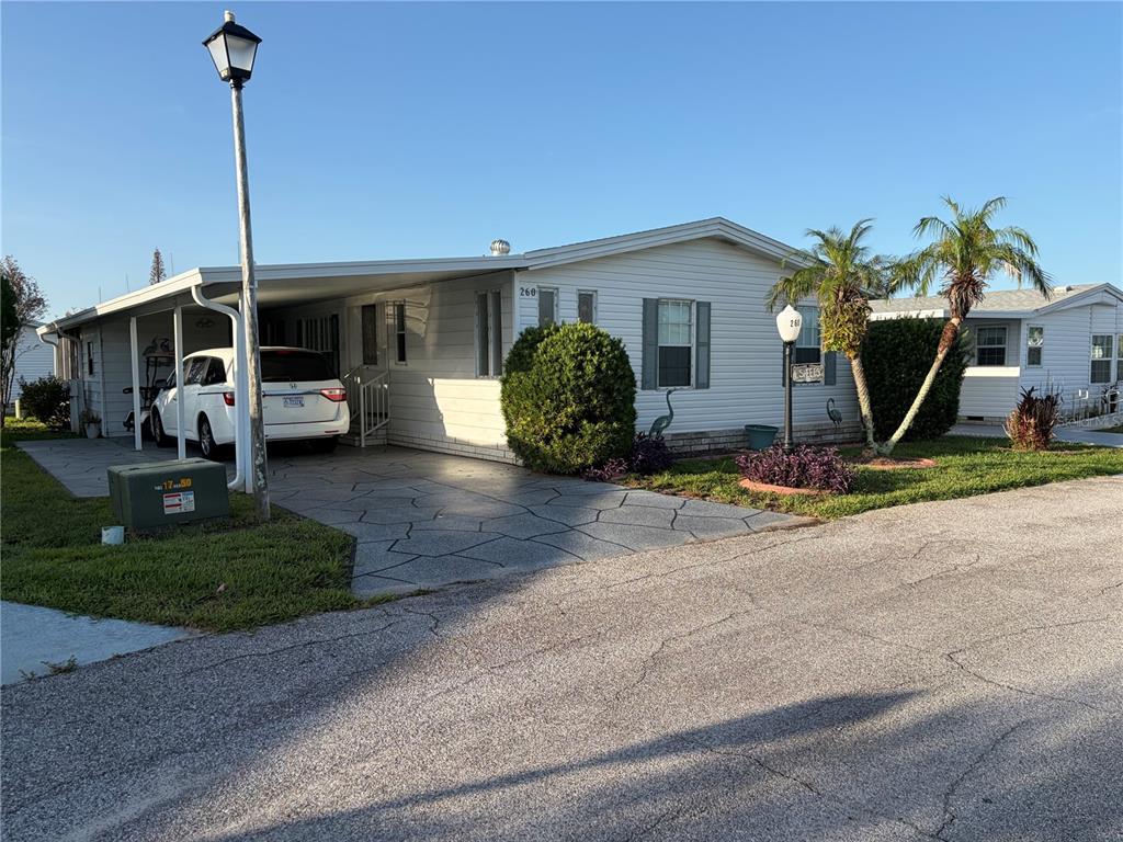 260 Ramsgate Way Haines City, FL 33844 - Photo 3 of 27 Gallery Image 3