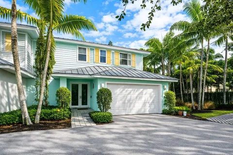 $865,000 | 612 Southwest 15th Street, Fort Lauderdale, FL 33315