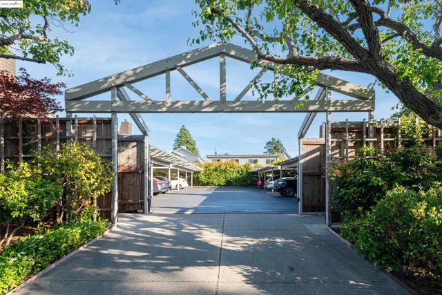 $849,000 | 1812 Dwight Way, Unit 12, Berkeley, CA 94703