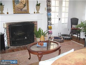 1675 Glenhardie Road Wayne, PA 19087 - Photo 2 of 9
