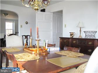 1675 Glenhardie Road Wayne, PA 19087 - Photo 4 of 9