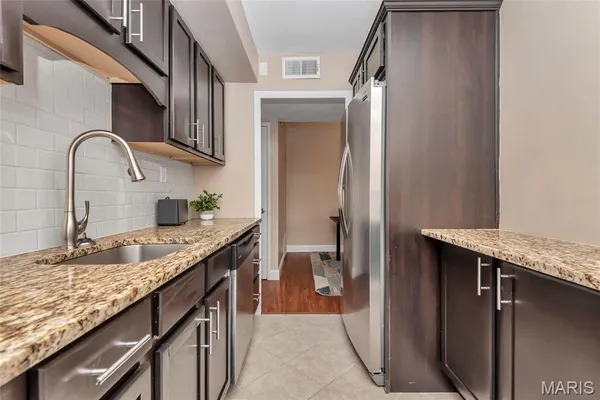 $1,745 | 7553 Buckingham Drive, Clayton, MO 63105