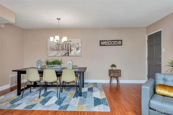 $1,745 | 7553 Buckingham Drive, Clayton, MO 63105