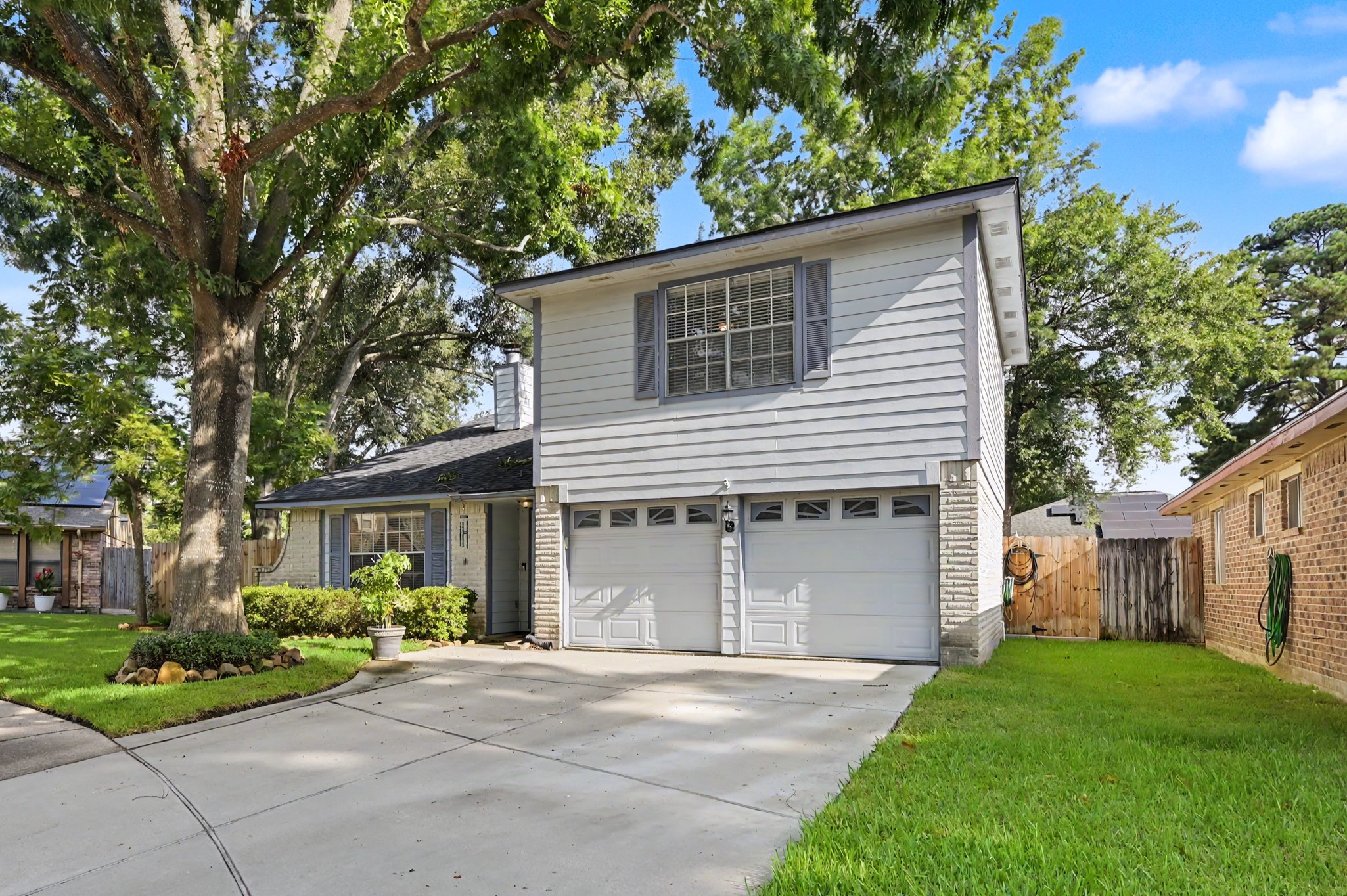 4926 Edinston Place Spring, TX 77388 - Photo 2 of 37 Gallery Image 2