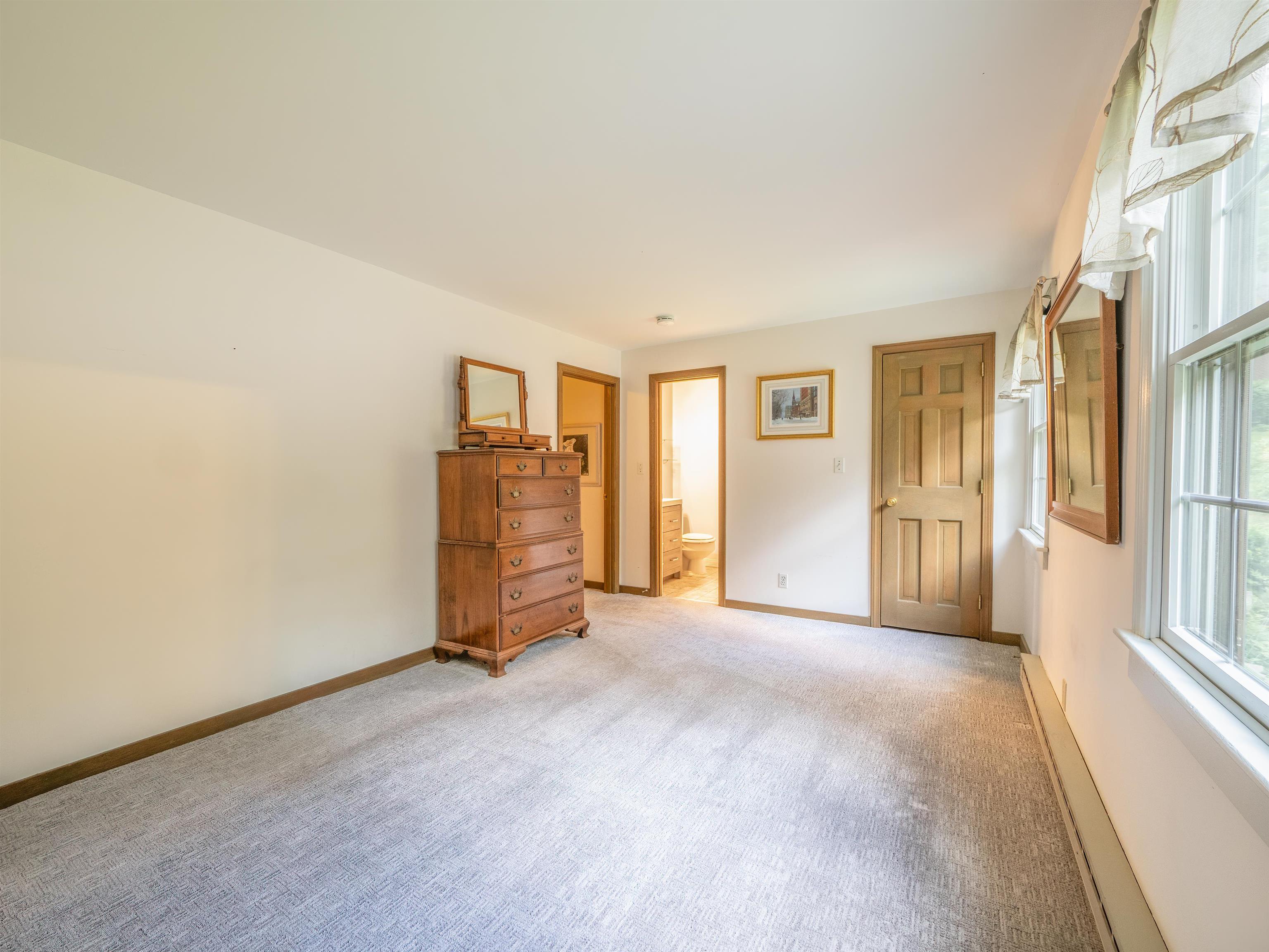 824 Hard Road, Unit A3 Hartford, VT 05059 - Photo 15 of 40 Gallery Image 15