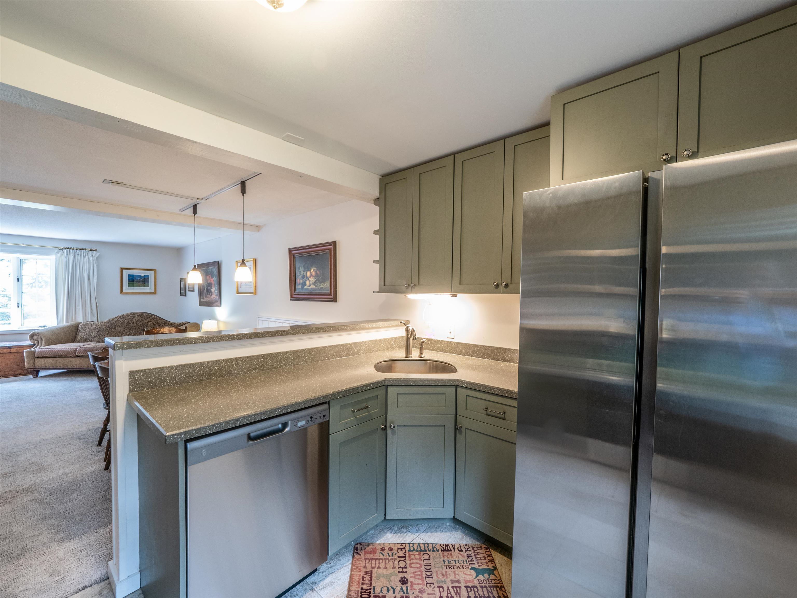 824 Hard Road, Unit A3 Hartford, VT 05059 - Photo 6 of 40 Gallery Image 6