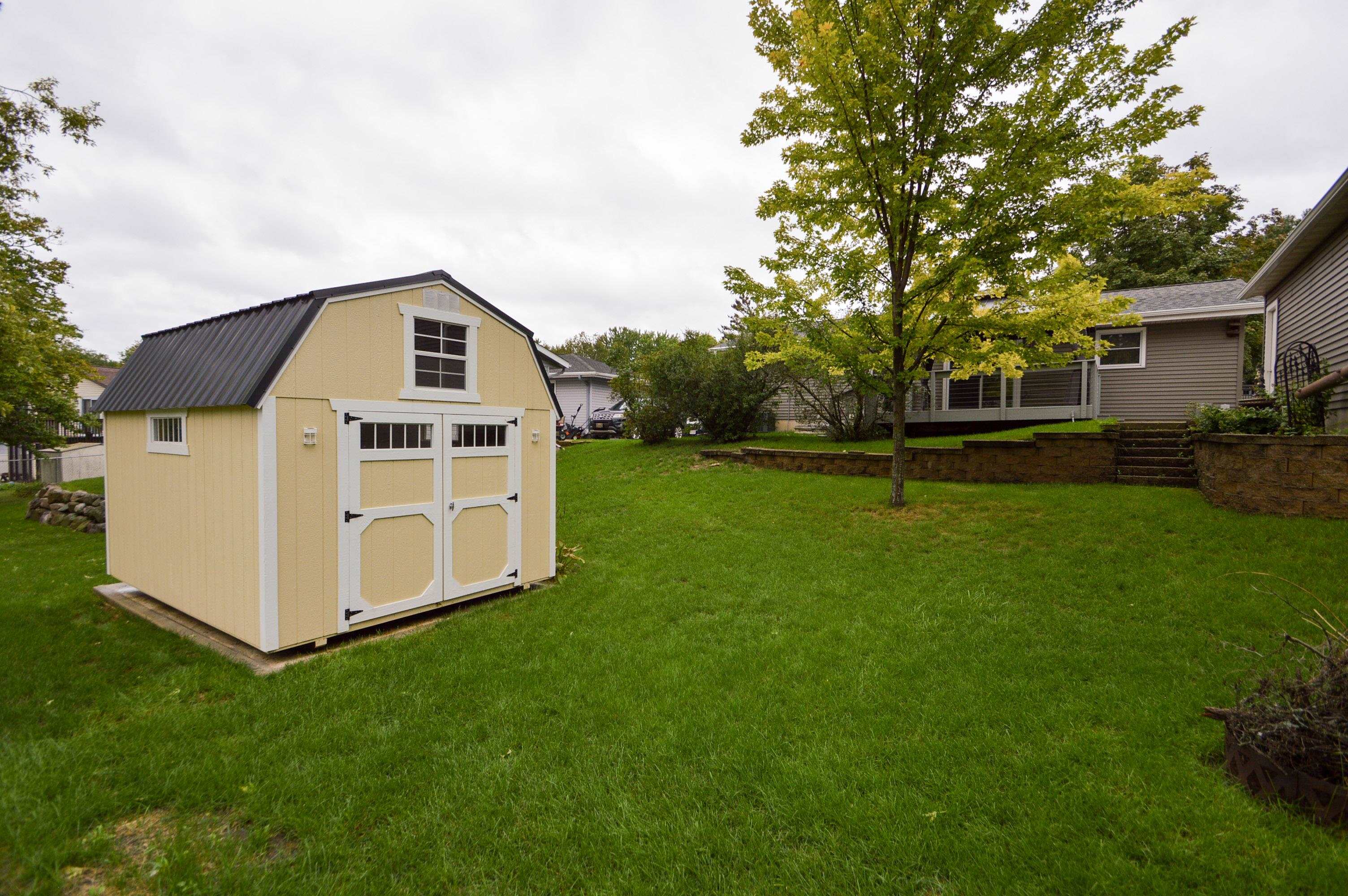 465 Raintree Drive Fort Atkinson, WI 53538 - Photo 9 of 46 Gallery Image 9