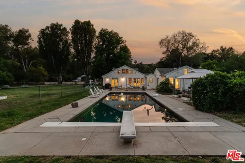 $3,999,000 | 1520 Bonnell Drive, Topanga, CA 90290