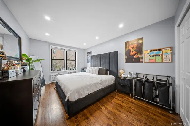 $279,900 | 58-03 Calloway Street, Unit 4FF | South Corona