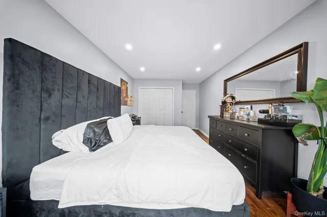 $279,900 | 58-03 Calloway Street, Unit 4FF | South Corona