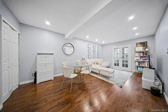 $279,900 | 58-03 Calloway Street, Unit 4FF | South Corona