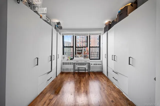 $279,900 | 58-03 Calloway Street, Unit 4FF | South Corona