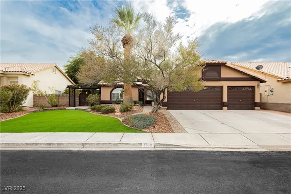 $572,000 | 1709 Golden Horizon Drive, Las Vegas, NV 89123