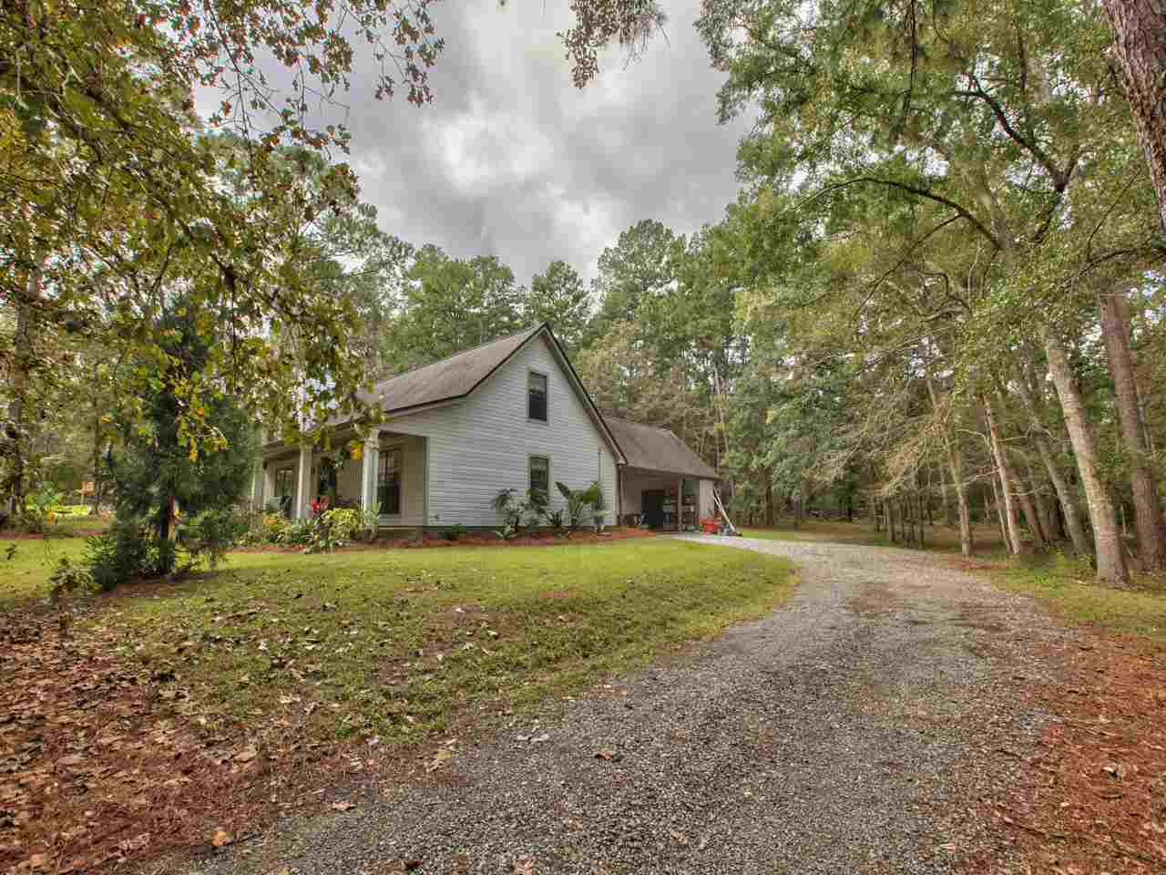 4642 Amber Valley Road Tallahassee, FL 32312 - Photo 3 of 36 Gallery Image 3
