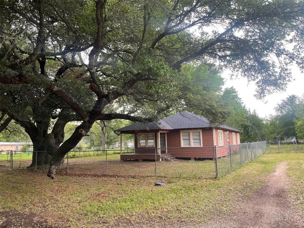 104 North 5th Street Trinity, TX 75862 - Photo 3 of 21 Gallery Image 3
