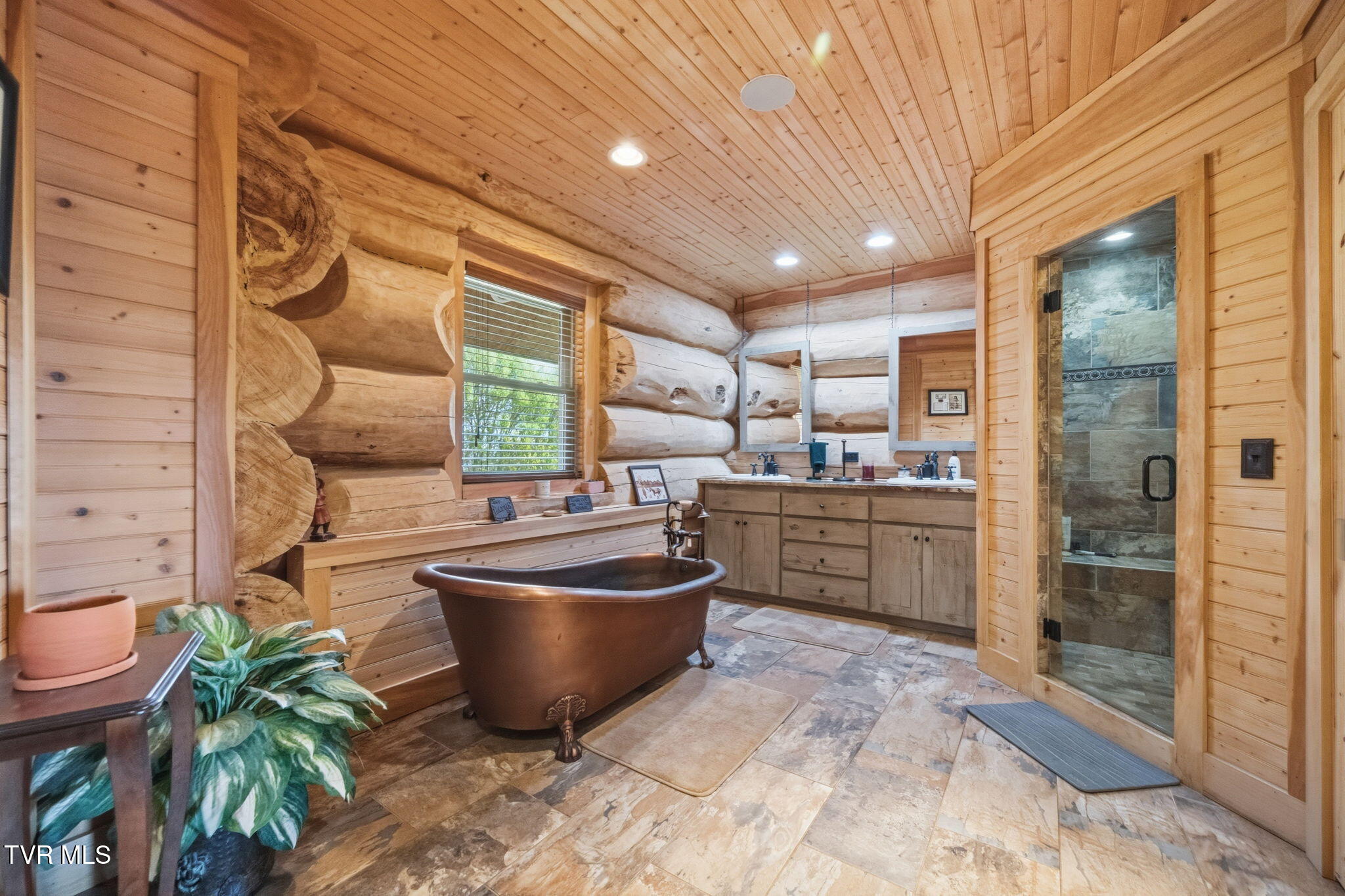 2835 Cross Mountain Road Shady Valley, TN 37688 - Photo 19 of 104 059