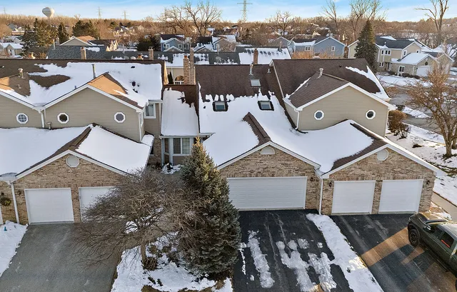 $299,900 | 17273 Lakebrook Drive, Orland Park, IL 60467