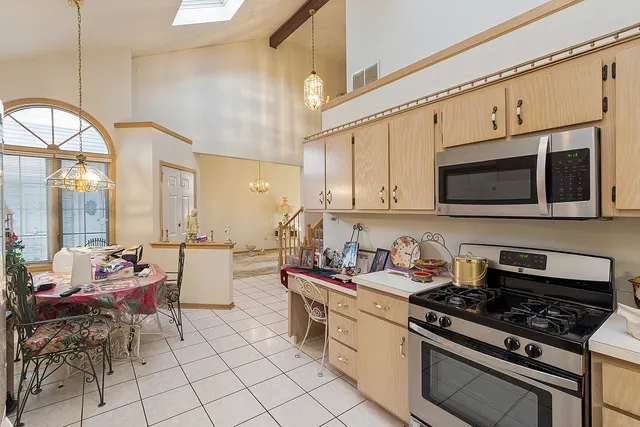 $299,900 | 17273 Lakebrook Drive, Orland Park, IL 60467