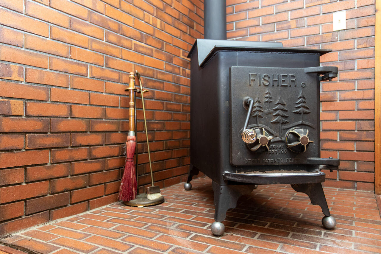 4260 Oak View Road Santa Ynez, CA 93460 - Photo 19 of 98 a view of a door of the house with a door and wooden floor
