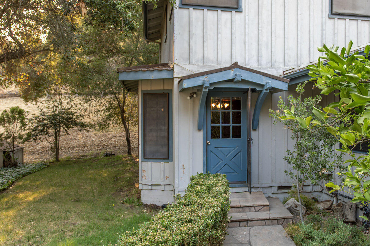 4260 Oak View Road Santa Ynez, CA 93460 - Photo 61 of 98 520_1