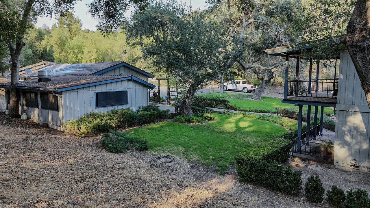 4260 Oak View Road Santa Ynez, CA 93460 - Photo 65 of 98 531