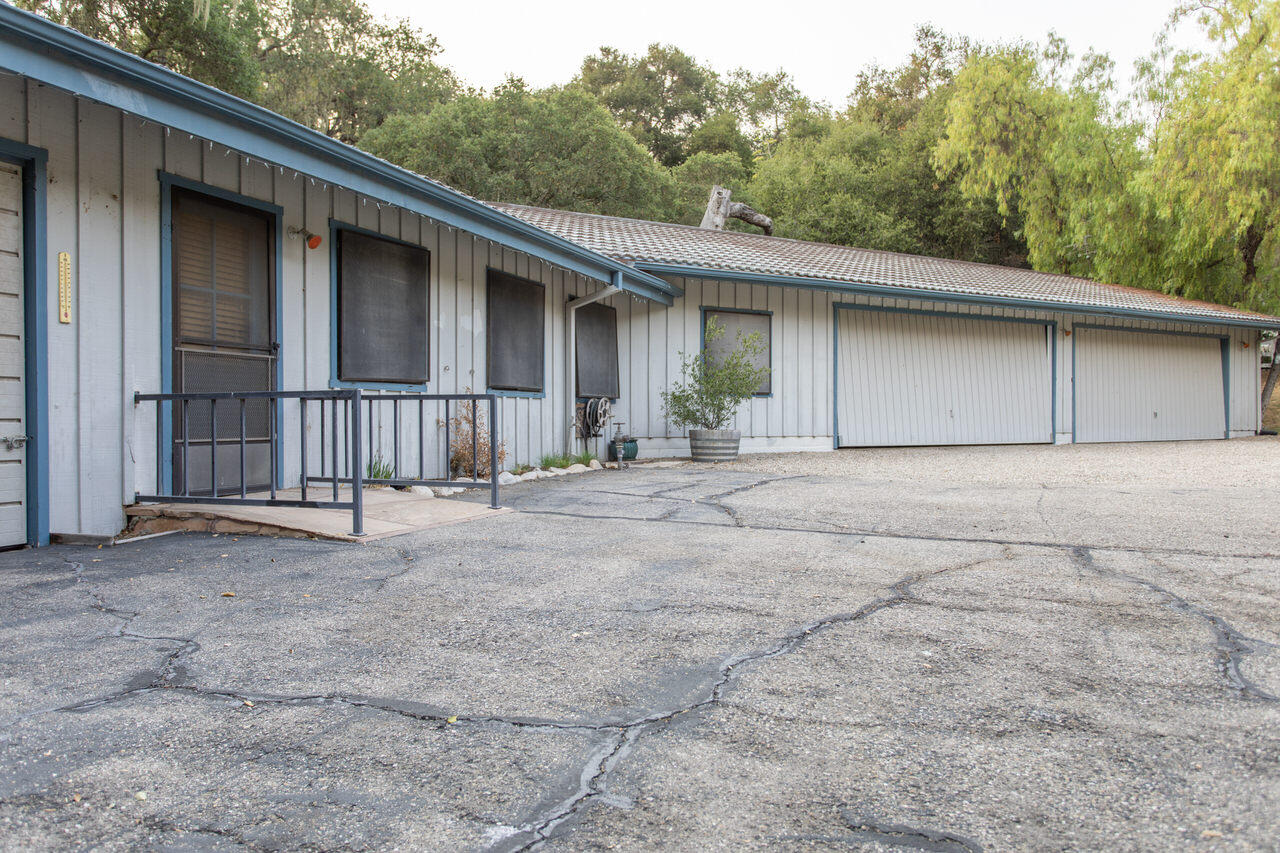 4260 Oak View Road Santa Ynez, CA 93460 - Photo 74 of 98 a view of a house with backyard and backyard