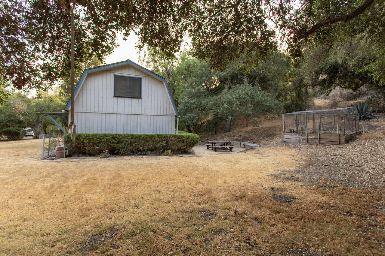 4260 Oak View Road Santa Ynez, CA 93460 - Photo 87 of 98 899_1