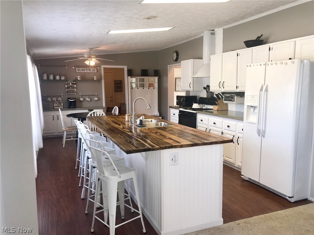 1688 Coldwater Crossing Road, Unit 263 Lakeside Marblehead, OH 43440 - Photo 4 of 32 Gallery Image 4