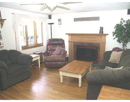 152 Ridge Road Marlborough, MA 01752 - Photo 3 of 9 Gallery Image 3