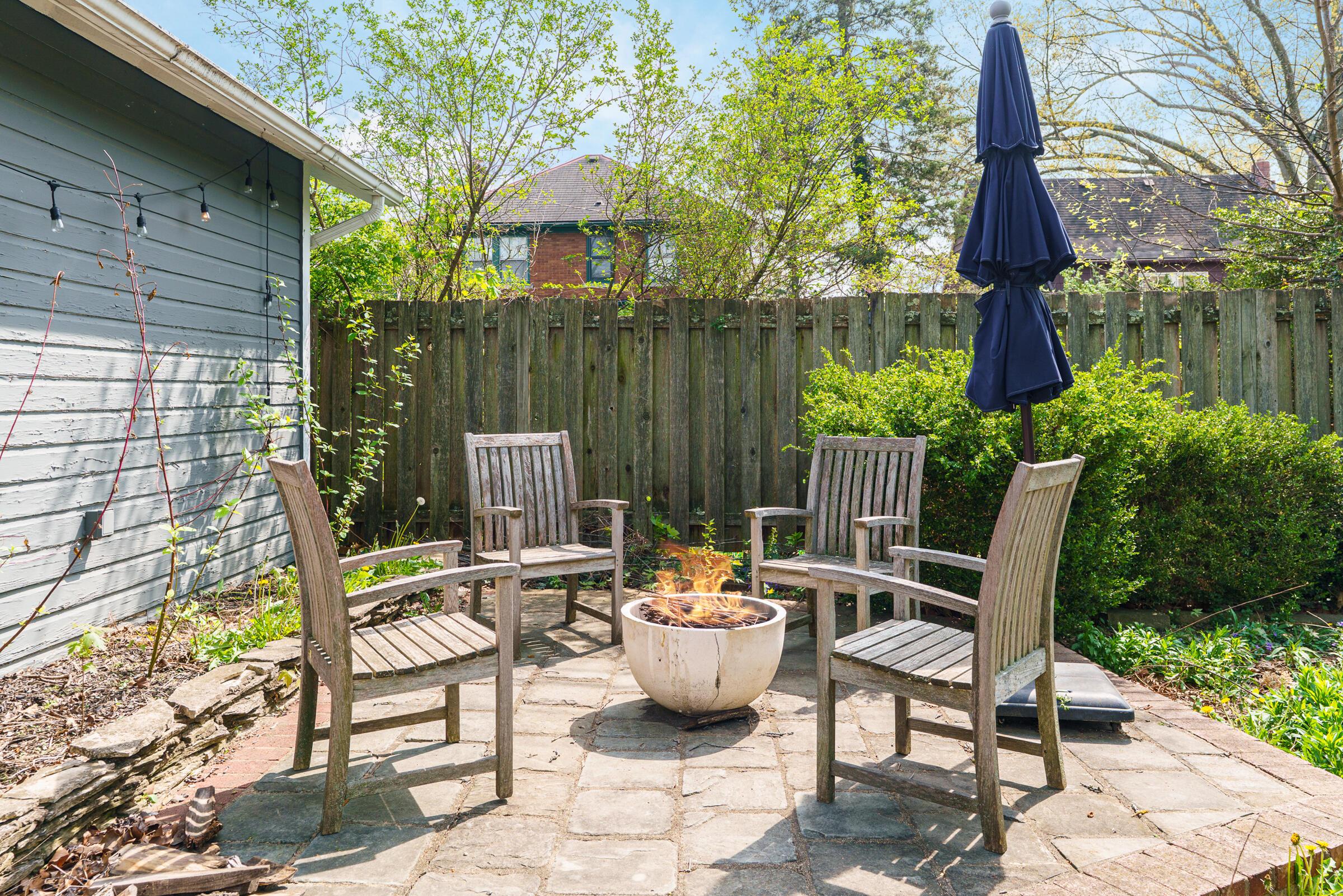 357 Fallis Road Columbus, OH 43214 - Photo 32 of 39 Patio