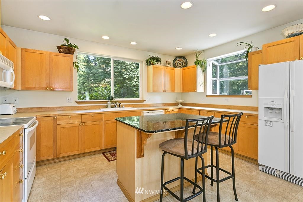 14606 Jordan Road Arlington, WA 98223 - Photo 4 of 24 Gallery Image 4