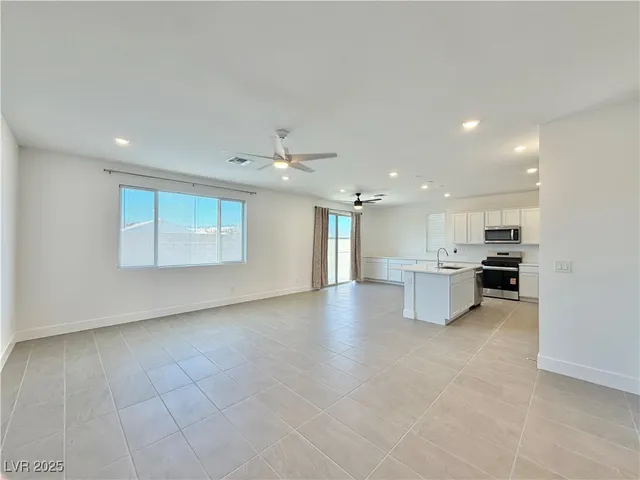 $2,895 | 5833 Marigold Sunset Court, Las Vegas, NV 89113